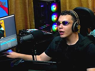 isa traveler gets naked in studio for podcast interview