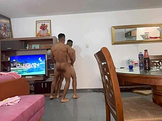 Peruvian teen 18+ enjoys anal party with famous cumbia singer.