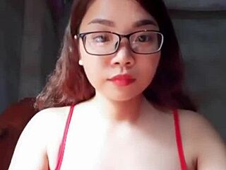 feeling so horny with my big tits bouncing