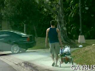 i'm watching fellows having homosexul sex, it's so hot