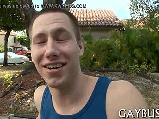 i'm watching fellows having homosexul sex, it's so hot