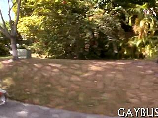 i'm watching fellows having homosexul sex, it's so hot