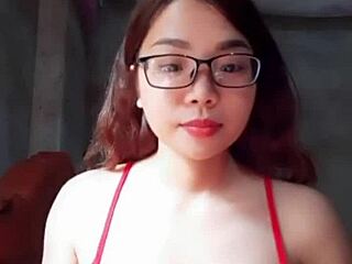 feeling so horny with my big tits bouncing