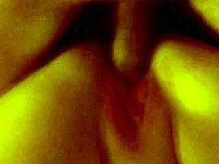 Mature Pussy Gets Creampie In Florida.