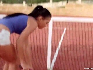 veronika shows her friend the art of sensual kissing.