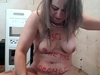 奴隶F户外洞穴玩具羞辱调教