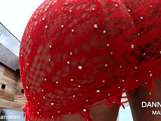 Girlfriend twerks her ass in dress without panties