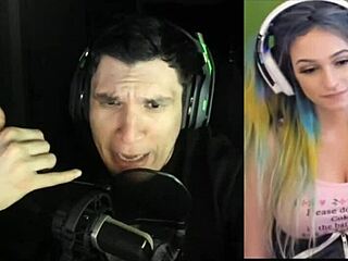 joycgee and trainwrecks, what’s happening on webcam?