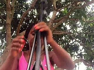 crazybitch loves unboxing packages in front of strangers 😜