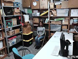 sarah banks deep throats horny lp officer