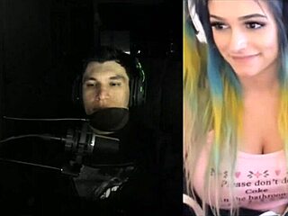 joycgee and trainwrecks, what’s happening on webcam?