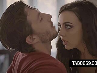 amiche 18+ carolina e whitney condividono cazzo duro