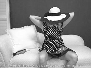 Watch amateur housewife finger her shaved pussy to climax. Does she use toys in her asshole?