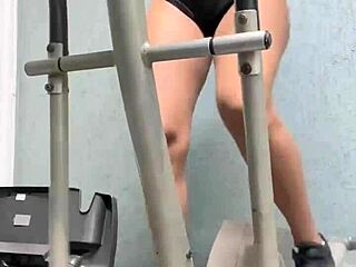 Bold Amateur Voyeur Catches Cunilingus Action at the Gym