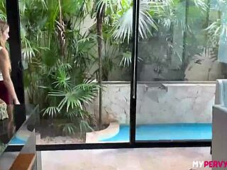 stepsis khloe kapri goes wild in mexico 😈