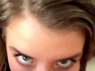 Bu Sıcak Kanadalı Sarışının Ağızda Boşalma İçin Derin Boğaz ve Rimming Yapmasını İdare Edebilir Misin POV?