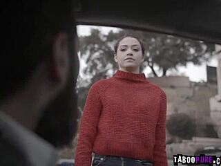 Hej, Avi Love in Mike Mancini se lotita intenzivnega nabijanja po sladkih poljubih