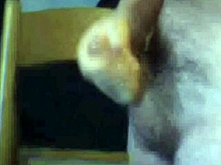 cordoba guy shows short dick on webcam.