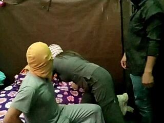 La Maldicion Del Trio Casero Se Apodera Del Porno Latino Mi Novia Invito A Su Amigo De La Universidad A Beber Unos Refrescos Y Luego Terminamos Follandos Los Tres Porno Real Casero