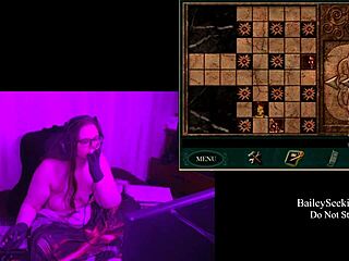 Blackmoor Manor: Μεγάλα βυζιά μελαχρινή γυμνή στο παιχνίδι