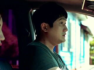 मैं तो इस कोरियन फिल्म18 प्रो कंटेंट का दीवाना हो गया हूँ।