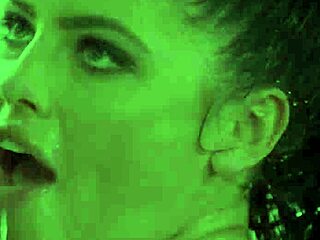 Girlsway - Adriana Chechik & Megan Rain muncrat gede, banjirin semuanya sama orgasme liar! 💦