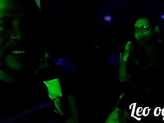 Amatérská karnevalová párty v Anchieta RJ zdivočela s Barbarou Lioness