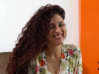 milf colombian passes porn casting