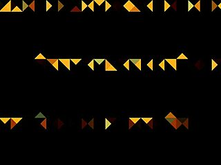 69-stilling med stesøster, ansiktet sadlet i vill action