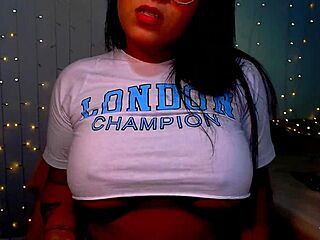 引导手淫挑战，手插肛门为同性游戏