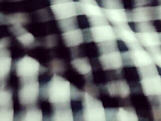 video llamada con un seguidor en vivo miraba como me mamaban el culo y me cogían ante el