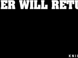 The Punisher XXX дарит интенсивные минеты и грязные хэллоуинские действия. Смотри, как он доминирует!