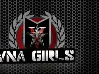 Busty Nikki Benz blows huge cock like crazy!