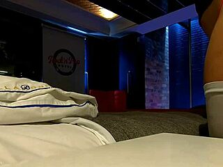 boyfriend fucks me in hotel 😘