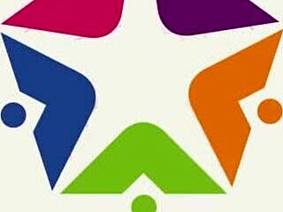 Hot asian girl enjoys intense licking session