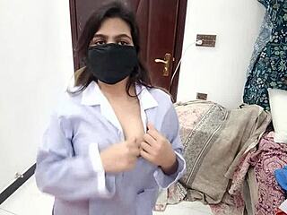 पाकिस्तानी कॉलेज गर्ल सोबिया नासिर सेक्सी न्यूड डांस में कमाल करती है, वाह!