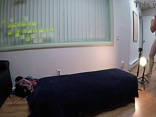 gigi breeze, uh, castin left 4, got me all nervous talkin bout sexy stuff!