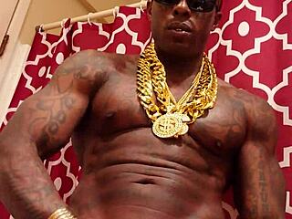 Hallelujah Johnson Worships Huge BBC Solo