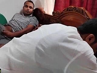 इंडियन गांव की बीवी को पति के सामने जोरदार चोदा गया!