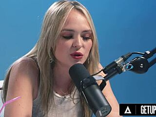 watching lilly bell's intense blonde hitachi climax