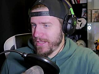 I did this for her she returned favor fap ceo