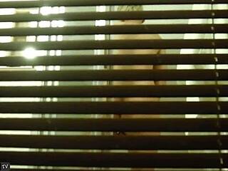 Уау, хванах съквартирантката си на скрита камера, какъв шок!