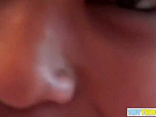 业余布鲁克斯凯舔亚洲女同POV，特写吸舔到高潮