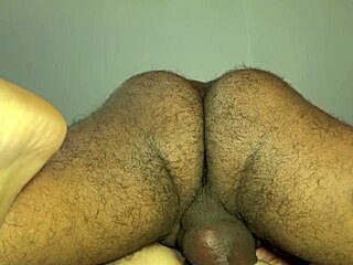 Sentindo Sufocado por Pau Negro de 21cm em Bareback Interracial, Engasgando no Deepthroat de Twinks