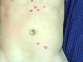 ミャンマーゲイが自宅で激しいワックスプレイ