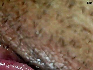 怪物大屌后入猛干她