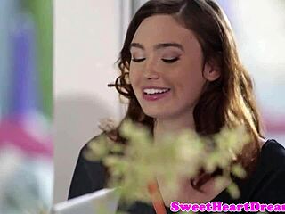 I watch teenage dykes tribbing and facesitting