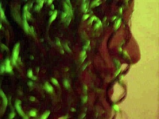 Софи Лолипоп като сексуална вампирка в групов ебане от Ediyporn