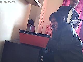 Office sex sucking the boss's cock!