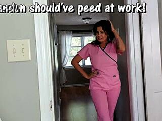 Hottie Sebenar 2023 Putus Asa Kencing Dan Rendam Seluar Jeans Ketat Mereka